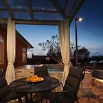 Apartman David With Hydromassage Bath Near Umag