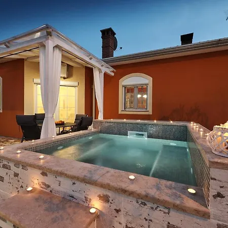 David With Hydromassage Bath Near *